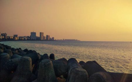 It is a very beautiful sunset view of Marine drive captured around 6:30pm.